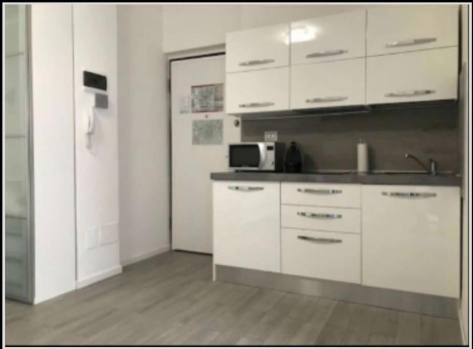 Lolo Apartment Milano Esterno foto